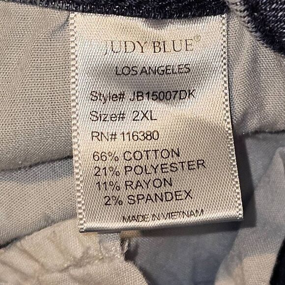 Judy Blue Womens Dark Wash Button Fly‎ Roll Cuff Denim Shorts 2XL - Picture 4 of 4